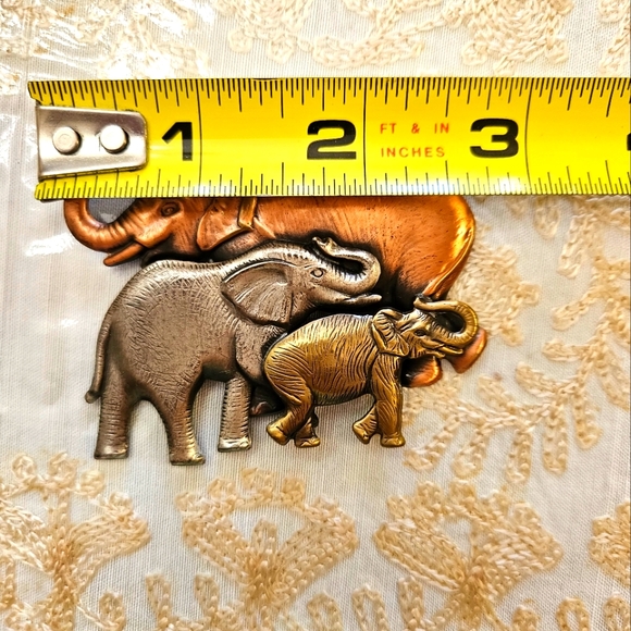 Tri-Color Silvertone Brass Copper S/M/L Elephants Lucky Brooch Pin 2.75" Vtg. - Picture 3 of 3